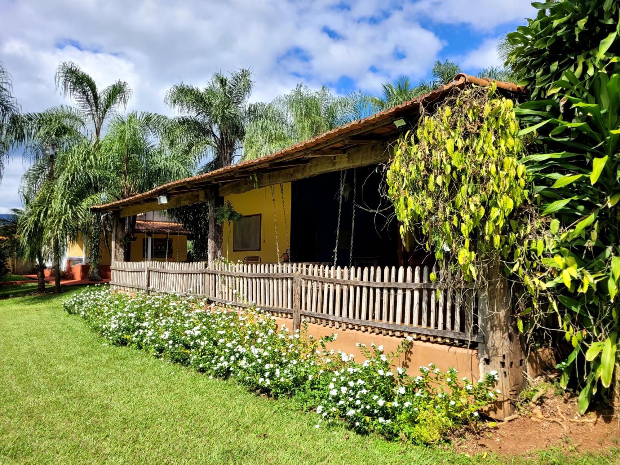 Pousada Fazenda São Pedro Delfinópolis Exterior foto