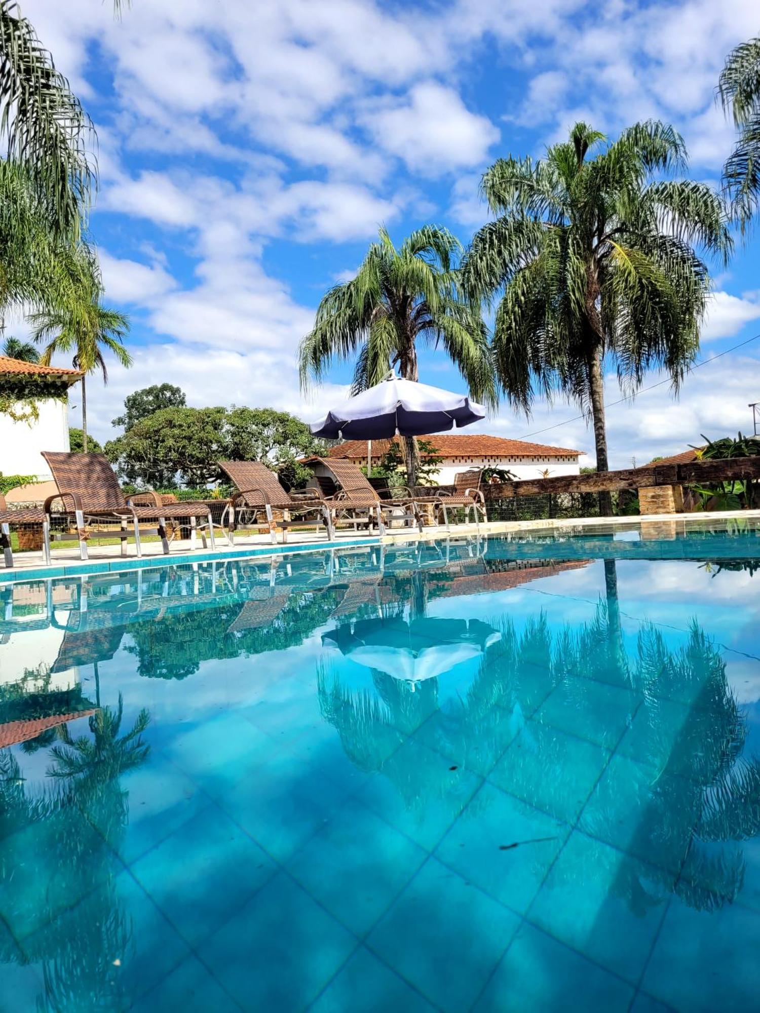 Pousada Fazenda São Pedro Delfinópolis Exterior foto